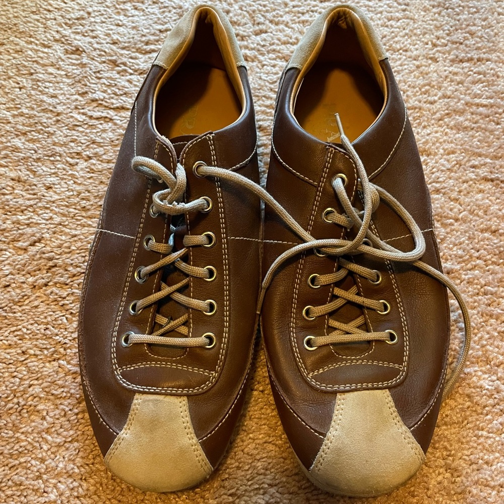 Prada drivers size 9 but fits like a 11.  Gently worn.